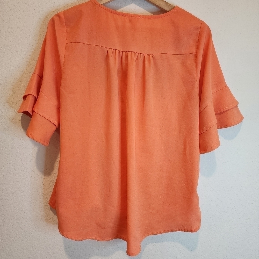 UMGEE Cantaloupe Orange Flowing Floral Embroidered Top size M - Picture 5 of 6